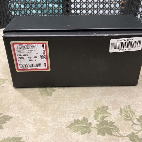 Versace sunglasses box with authenticity booklet, wipe cloth,tag,case set - Picture 2 of 6